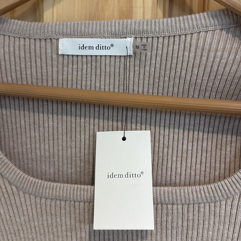 Ribbed Ruffle Fitted Sweater - Picture 3 of 5